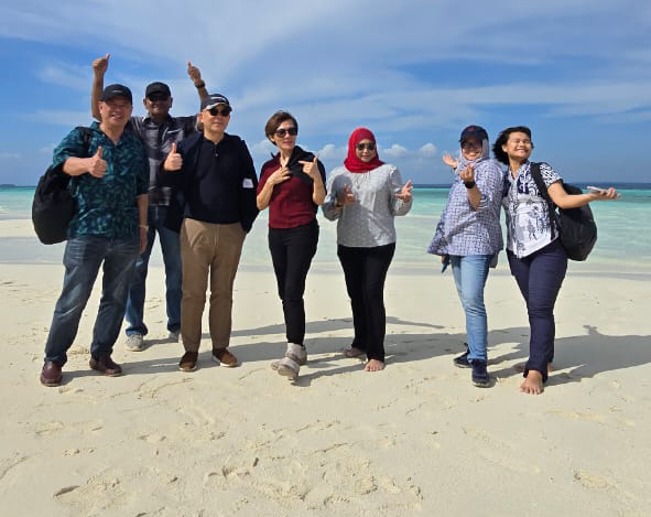 Keindahan Laut Ngurtavur, Maluku Tenggara