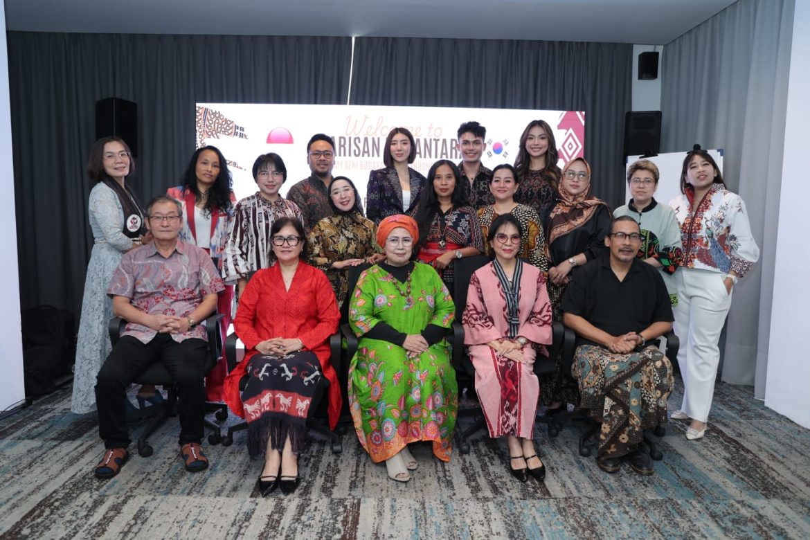 Wastra Indonesia Bersolek di Panggung MAMF 2025 Korea