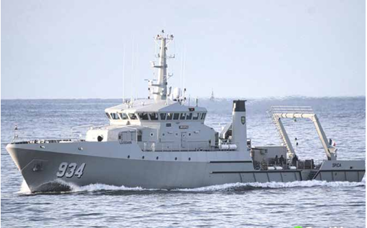 Spica Menjelajahi Laut