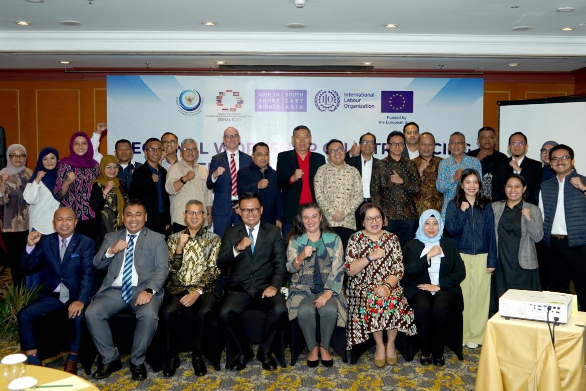 Cegah IUU Fishing, KKP Dorong Perlindungan dan Keselamatan Awak Kapal